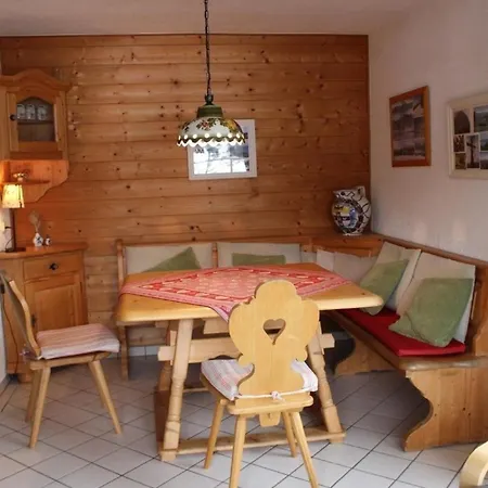 Casa de Férias Alpkoenigin In Mit Garten Und Terrasse